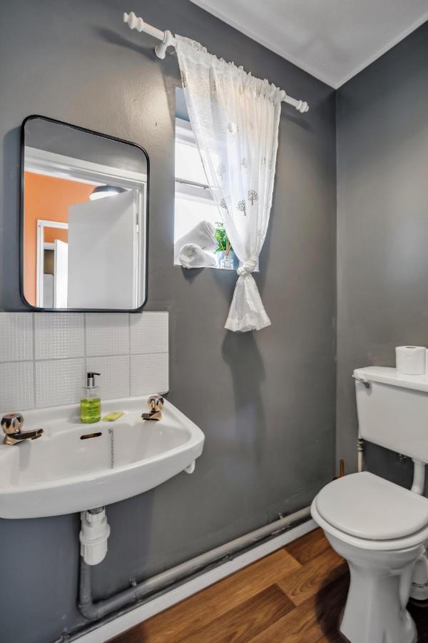 Perfect For Contractors - Canterbury - Free Parking - Ultra Wifi Extérieur photo