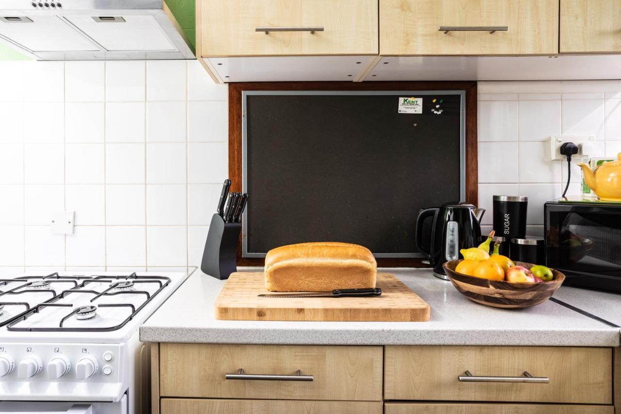 Perfect For Contractors - Canterbury - Free Parking - Ultra Wifi Extérieur photo