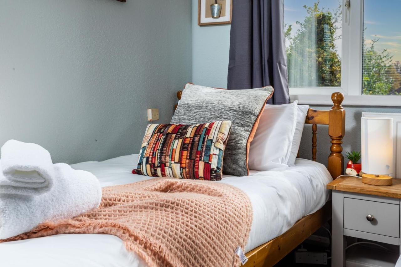 Perfect For Contractors - Canterbury - Free Parking - Ultra Wifi Extérieur photo